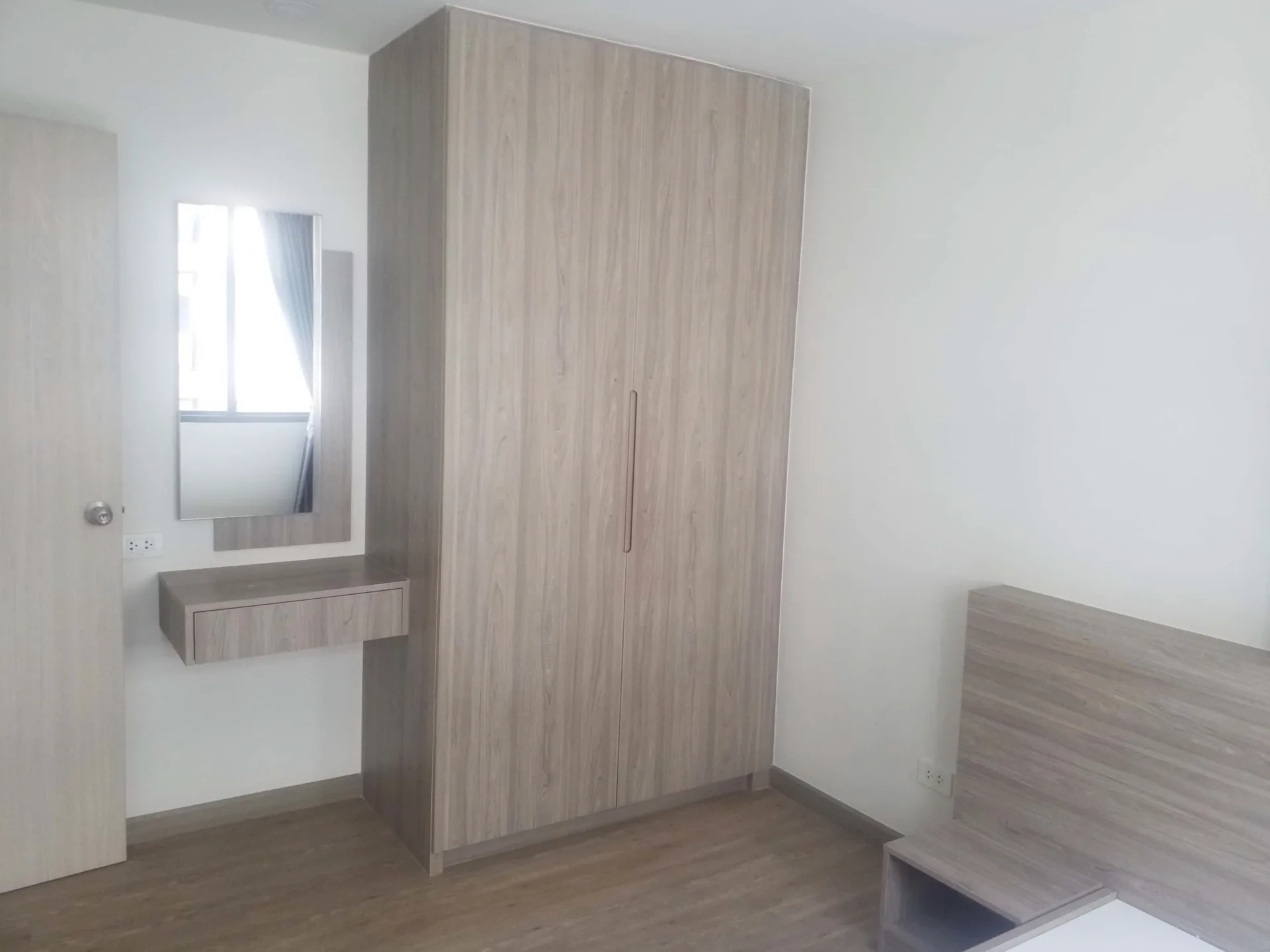 ห้องชุด โกลเด้นคอนโด แหลมฉบัง [ชั้น 4 อาคาร B]