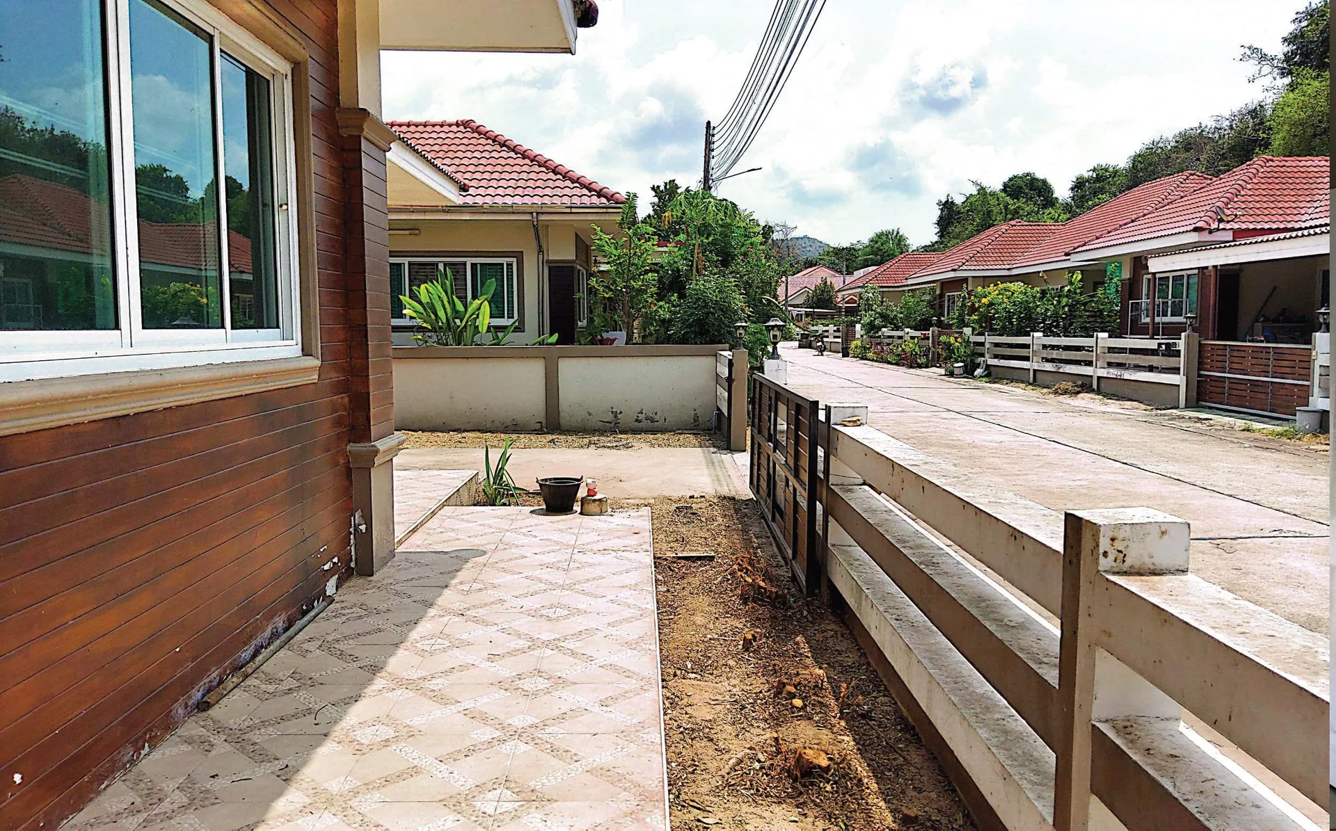 บ้านเดี่ยว แผ่บารมี สัตหีบ-ชลบุรี