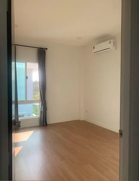 บ้านเดี่ยว เดอะแกรนดีโอวิลล์ ลาดหลุมแก้ว ลาดหลุมแก้ว-ปทุมธานี