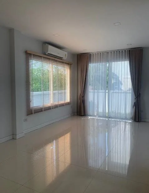 บ้านเดี่ยว เดอะแกรนดีโอวิลล์ ลาดหลุมแก้ว ลาดหลุมแก้ว-ปทุมธานี