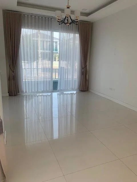 บ้านเดี่ยว เดอะแกรนดีโอวิลล์ ลาดหลุมแก้ว ลาดหลุมแก้ว-ปทุมธานี