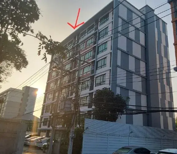 ห้องชุด สแตนด์อัพ คอนโด [ชั้น 8 ]