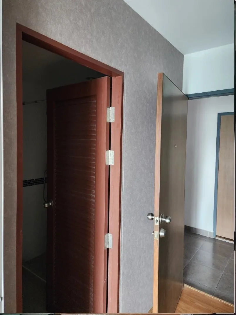 ห้องชุด สแตนด์อัพ คอนโด [ชั้น 8 ]