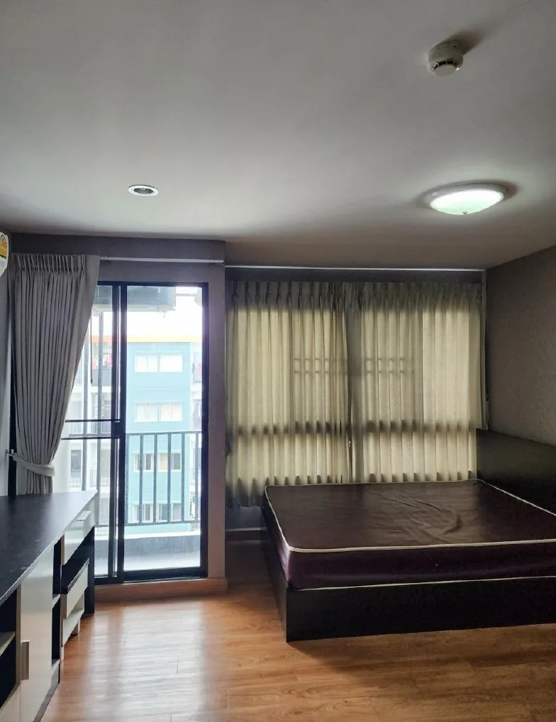 ห้องชุด สแตนด์อัพ คอนโด [ชั้น 8 ]