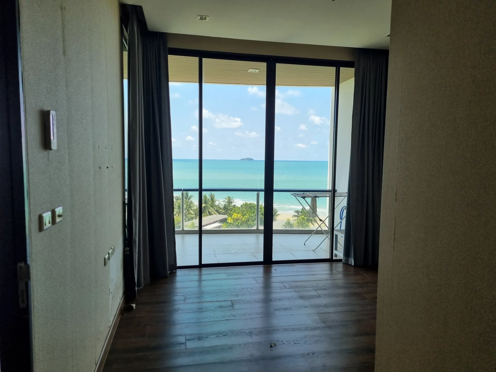 ห้องชุด ภูผาธารา [ชั้น 8 อาคาร A]