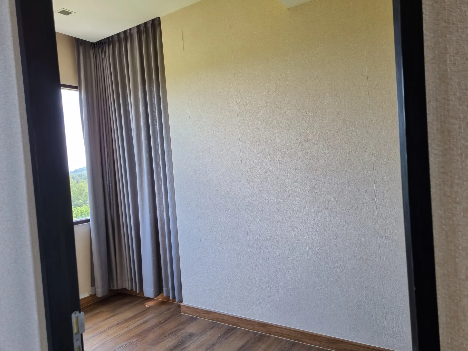 ห้องชุด ภูผาธารา [ชั้น 8 อาคาร A]