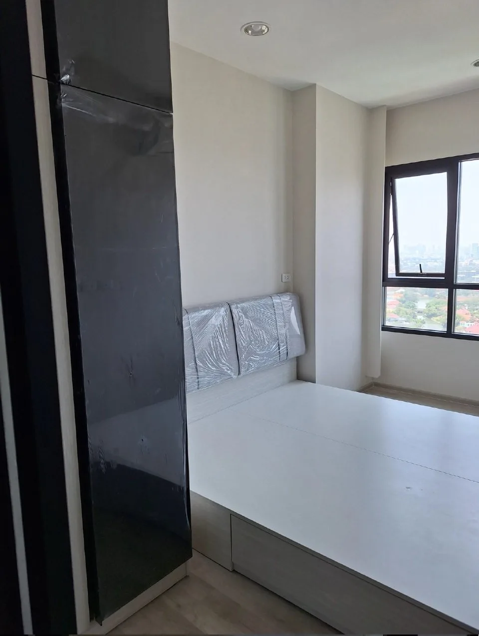 ห้องชุด นิช โมโน เมกะ สเปซ บางนา [ชั้น 28]