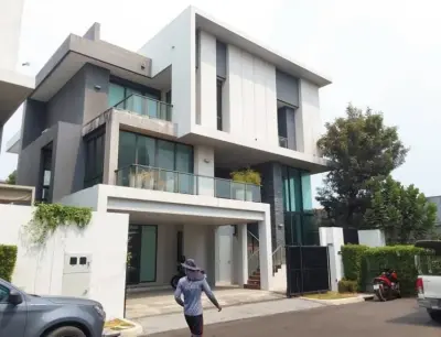 บ้านเดี่ยว บ้านกลางเมือง คลาสเซ่ ลาดพร้าว รูปที่ 1