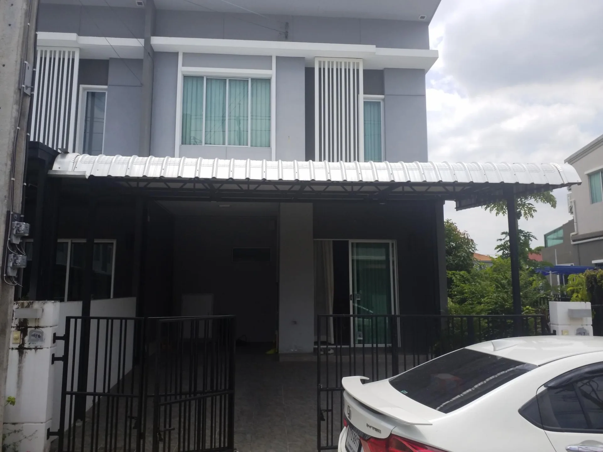 ทาวน์เฮ้าส์ พฤกษาวิลล์ 114 รามคำแหง-ร่มเกล้า ลาดกระบัง