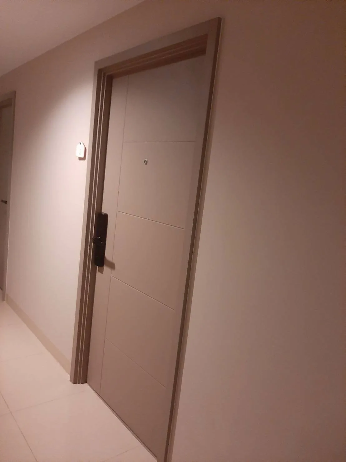 ห้องชุด ดี คอนโด แคมปัส ไฮต์อเวย์ [ชั้น 1 อาคาร A]
