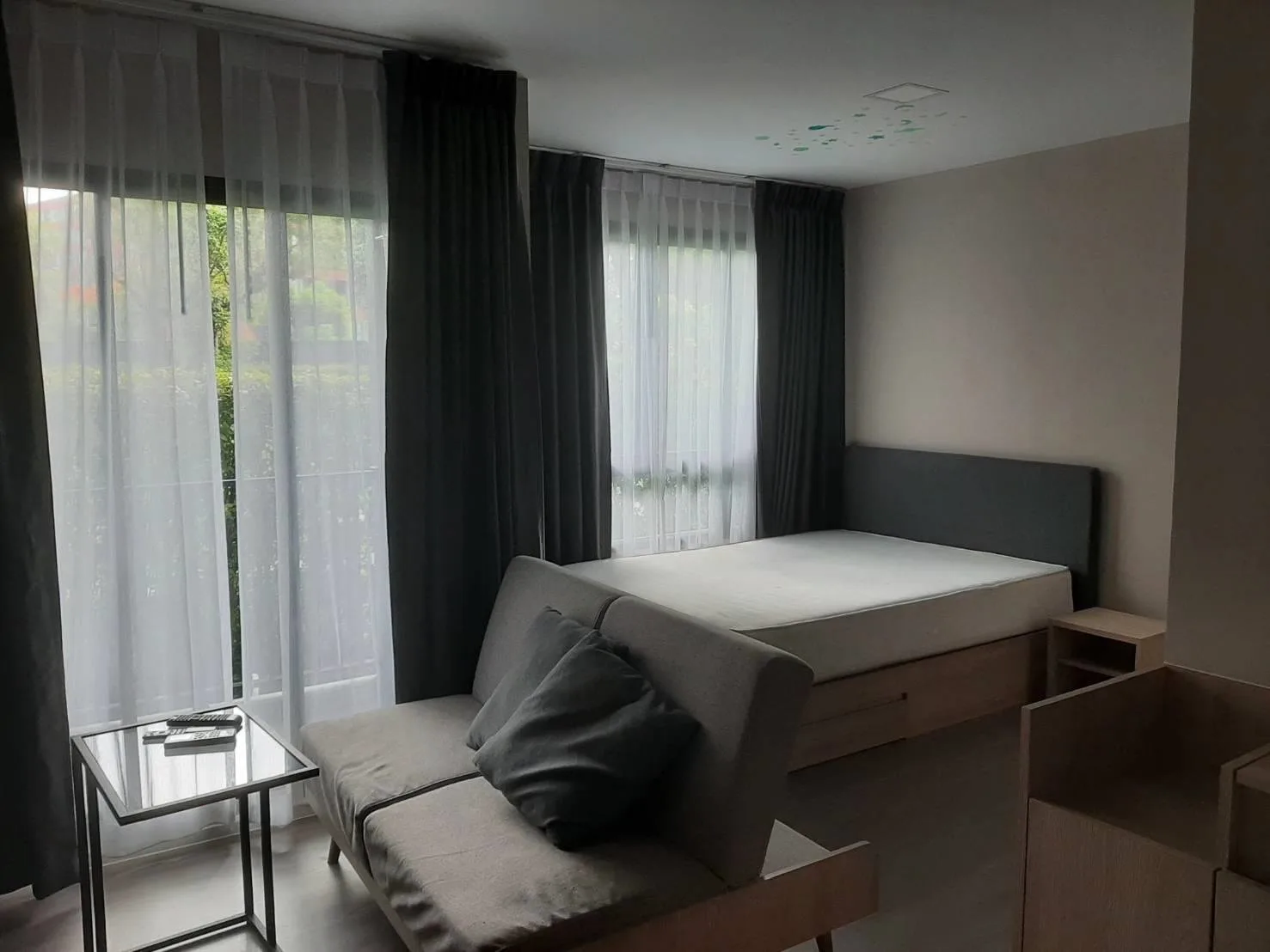 ห้องชุด ดี คอนโด แคมปัส ไฮต์อเวย์ [ชั้น 1 อาคาร A]