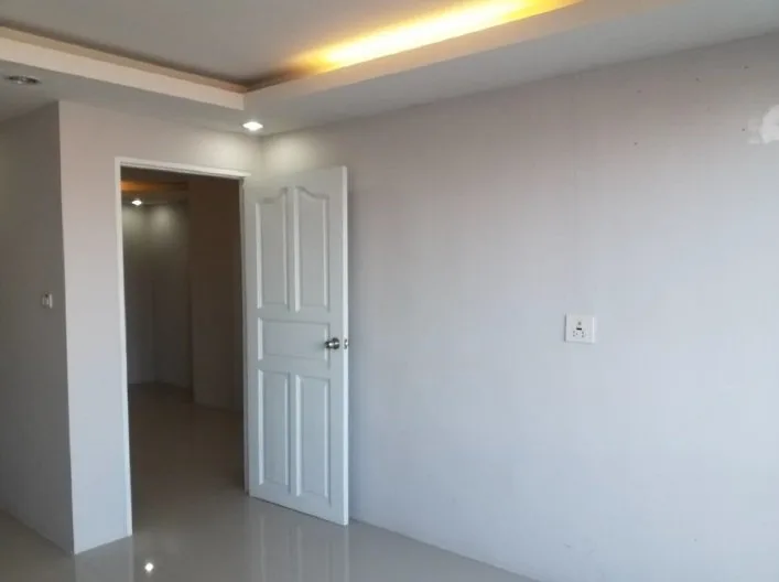 ห้องชุด ดิ อินฟินิตี้ คอนโดมิเนียม [ชั้น 3]