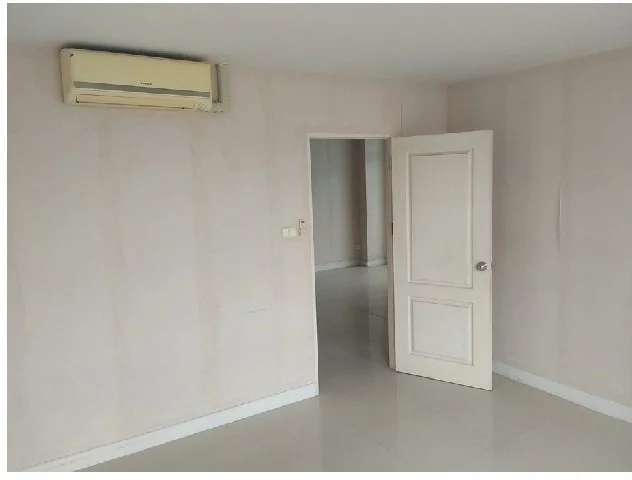 ห้องชุด เดอะสตาร์ คอนโดมิเนียม [ชั้น 3 อาคาร A]
