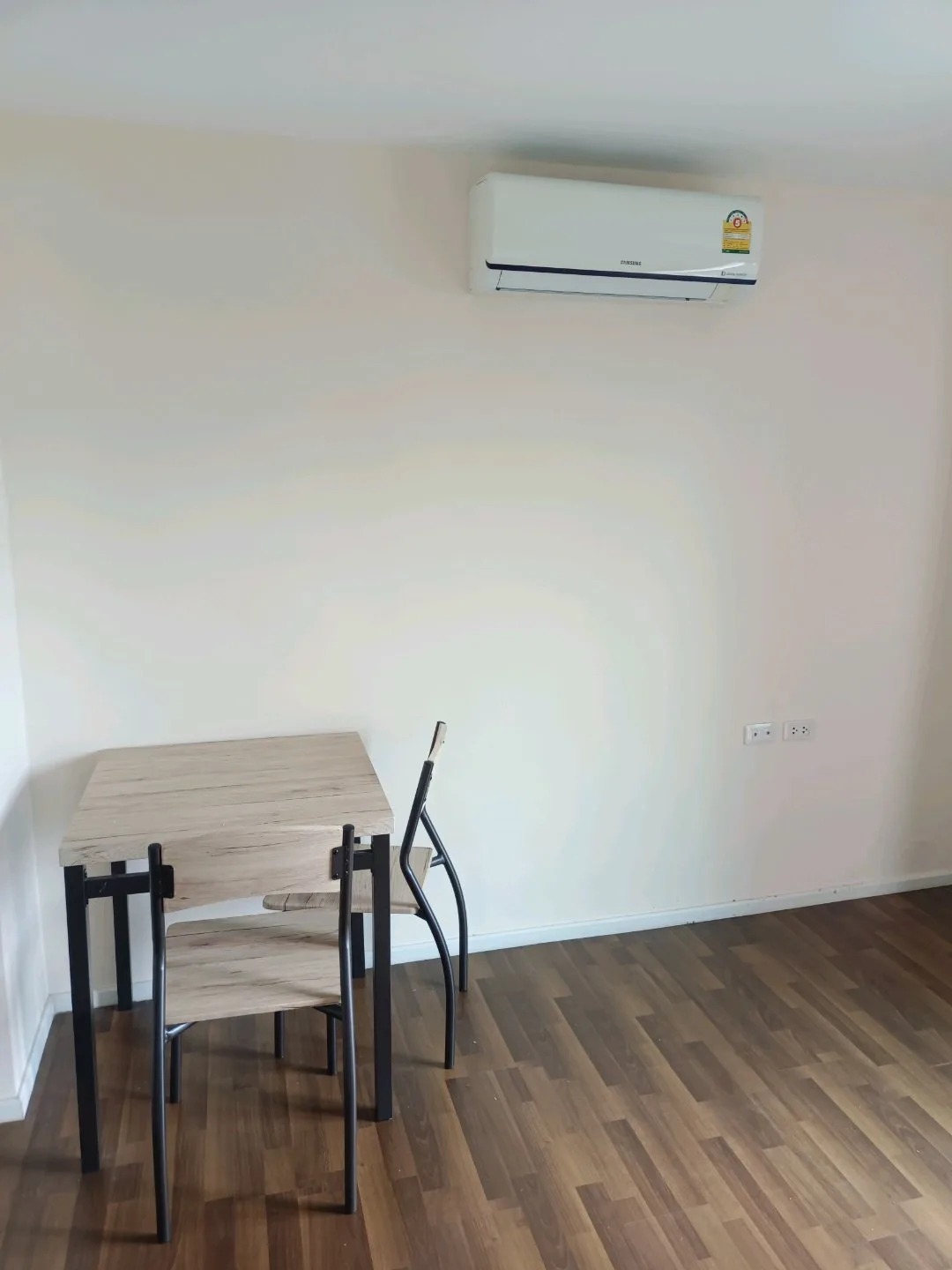 ห้องชุด เฟรช คอนโดมิเนียม [ชั้น 6 อาคาร A]