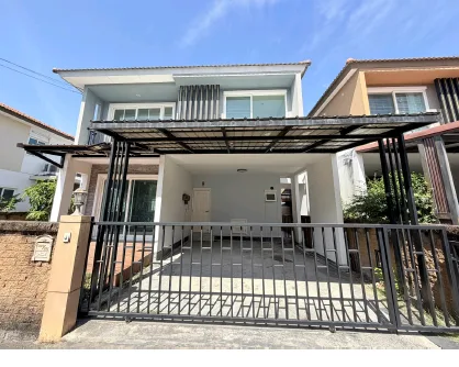 บ้านแฝด โครงการ โกลเด้น วิลเลจ อ่อนนุช-พัฒนาการ กรุงเทพมหานคร