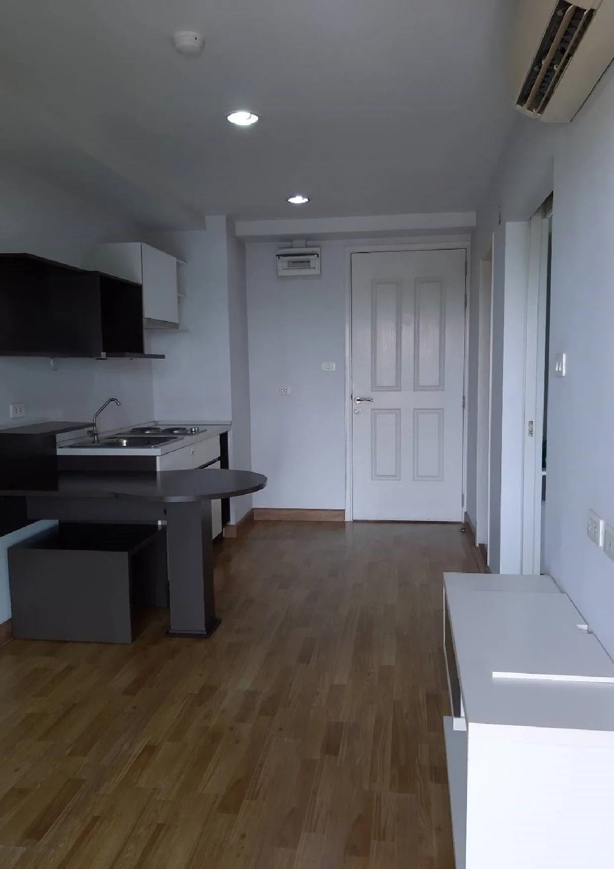 ห้องชุด บ้านนวธารา รีเวอร์ไลฟ์ [ชั้น 8 อาคาร D]
