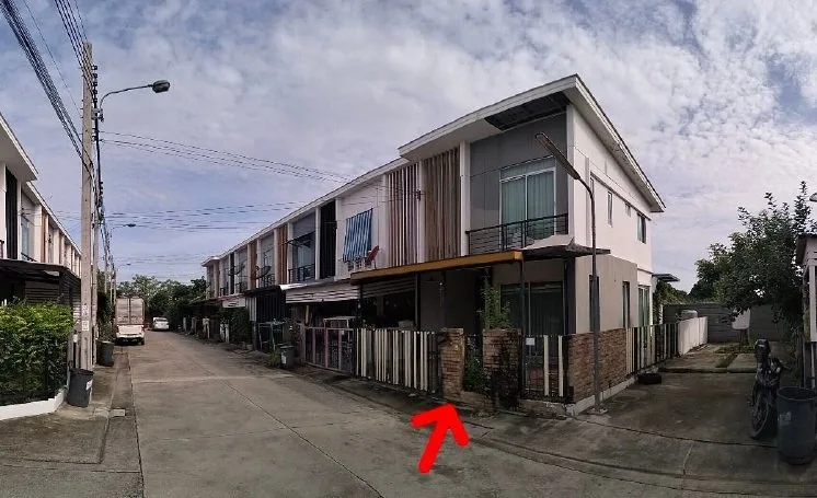 ทาวน์เฮ้าส์ บ้านพฤกษา 86/2 บางเสาธง-สมุทรปราการ