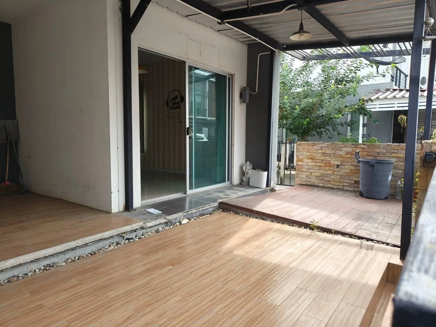 ทาวน์เฮ้าส์ บ้านพฤกษา 86/2 บางเสาธง-สมุทรปราการ