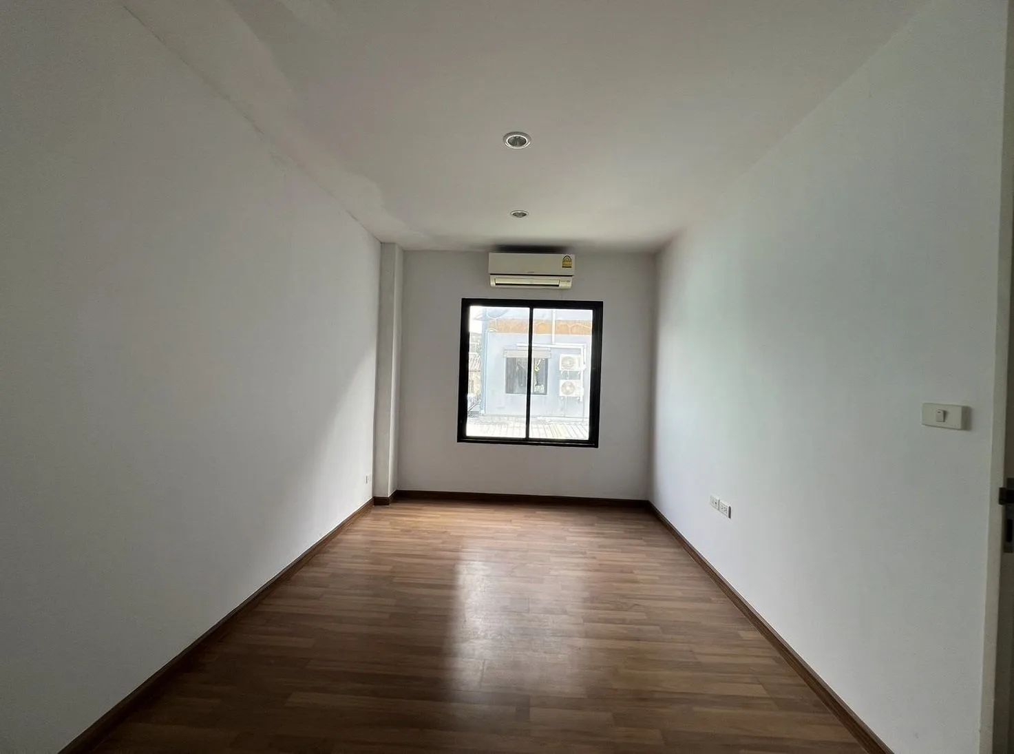 ทาวน์เฮ้าส์ เฮ้าส์ 35 แจ้งวัฒนะ (HAUS 35) ปากเกร็ด-นนทบุรี