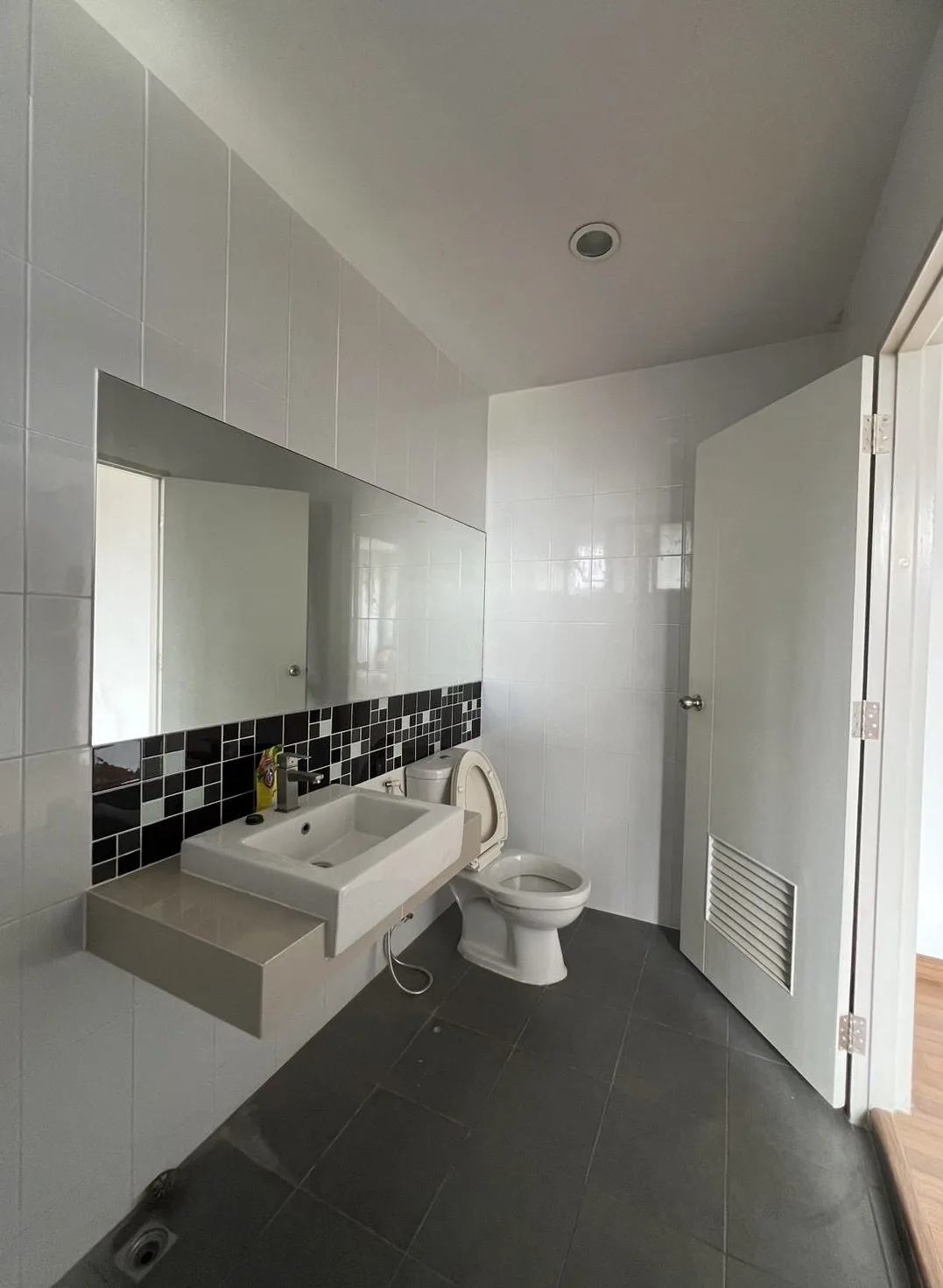 ทาวน์เฮ้าส์ เฮ้าส์ 35 แจ้งวัฒนะ (HAUS 35) ปากเกร็ด-นนทบุรี