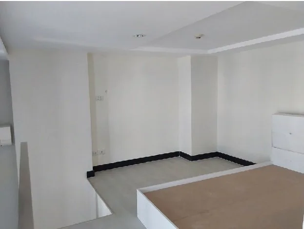 ห้องชุด เทมส์ เรสซิเดนซ์ [ชั้น 4]