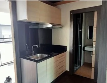 ห้องชุด เดอะ รอยัล ฮิลล์ สามมุข คอนโดมิเนียม [ชั้น 8]
