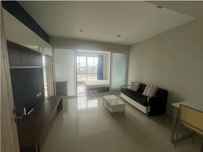 ห้องชุด เออบานี่ คอนโดมิเนียม [ชั้น 6]
