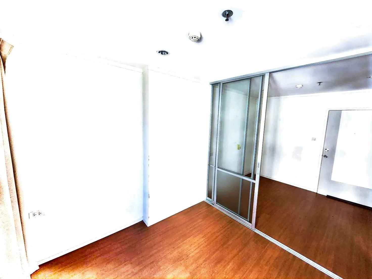 ห้องชุด ลุมพินี พาร์ค รัตนาธิเบศร์-งามวงศ์วาน [ชั้น 24 อาคาร A]