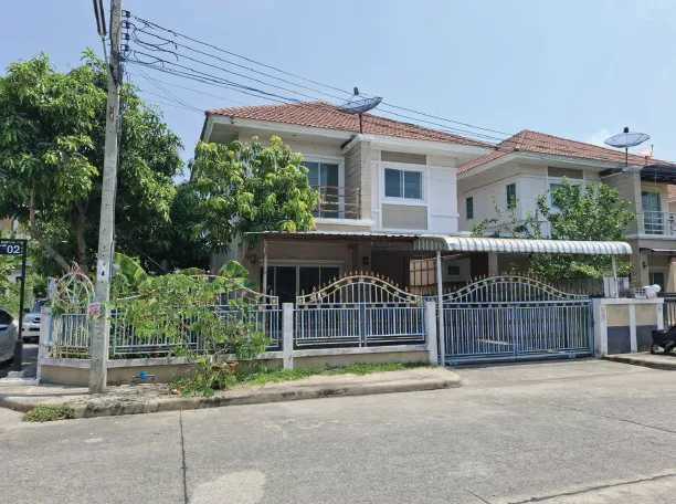 บ้านแฝด โครงการ บ้านคุณาสิริ บัวทอง 4 นนทบุรี