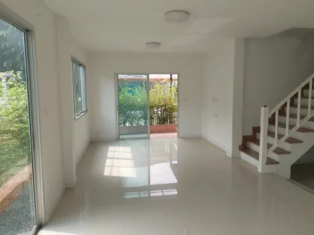 บ้านแฝด โครงการ บ้านอลิชา สุขสวัสดิ์ - ประชาอุทิศ สมุทรปราการ