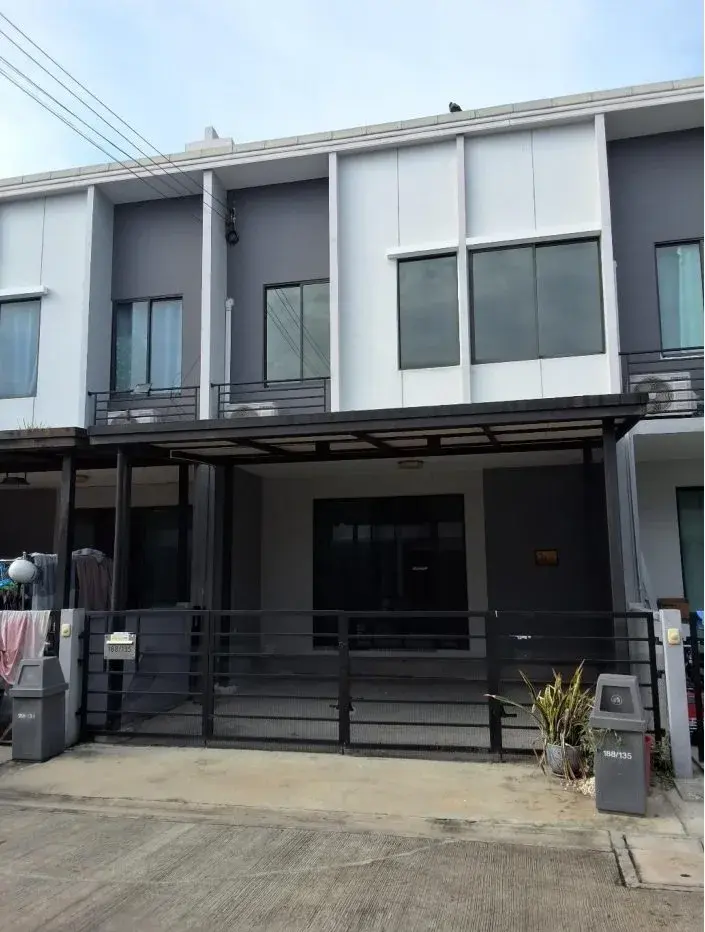 ทาวน์เฮ้าส์ พลีโน่ เวสต์เกต [ซ.19]