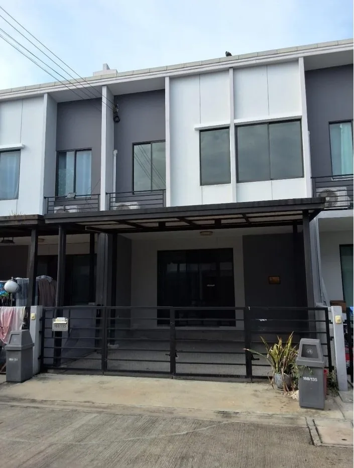 ทาวน์เฮ้าส์ พลีโน่ เวสต์เกต [ซ.19]