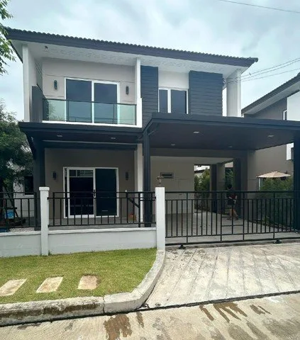บ้านเดี่ยว โครงการ เซนโทร เพชรเกษม 69 กรุงเทพมหานคร