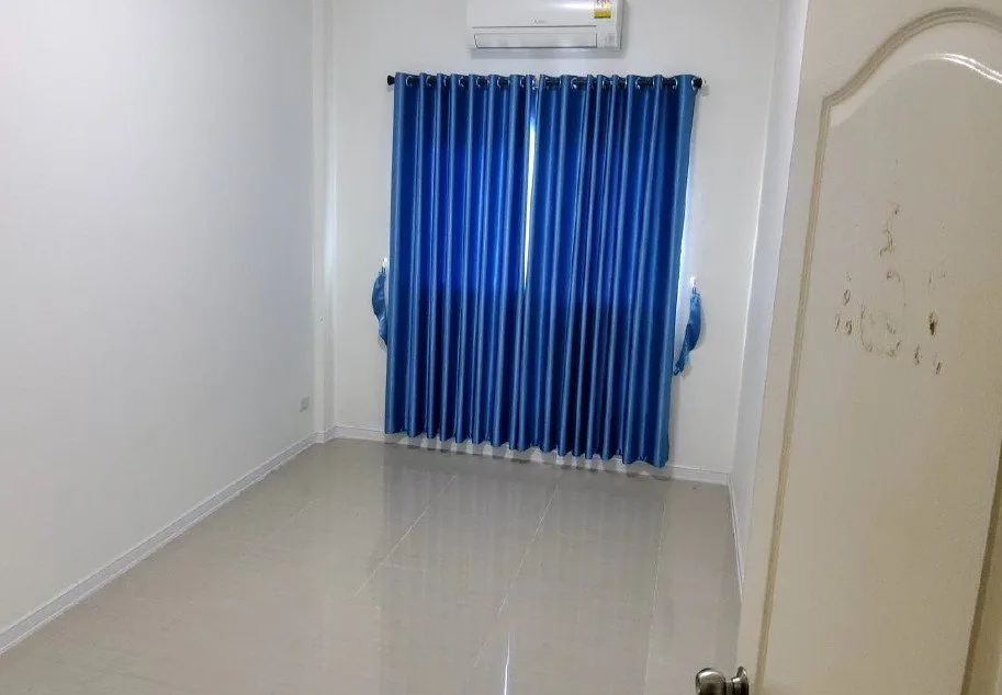 อาคารพาณิชย์ โครงการ ซี สแควร์ นครราชสีมา