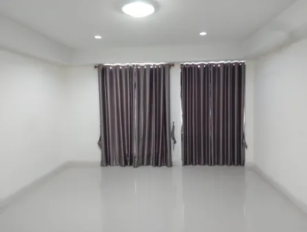 ทาวน์เฮ้าส์ โครงการ The First Home วงแหวน-ประชาอุทิศ 76 สมุทรปราการ