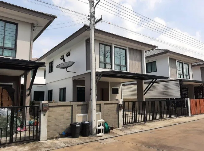 บ้านแฝด โครงการ บ้านฉัตรหลวง 17 ปทุมธานี
