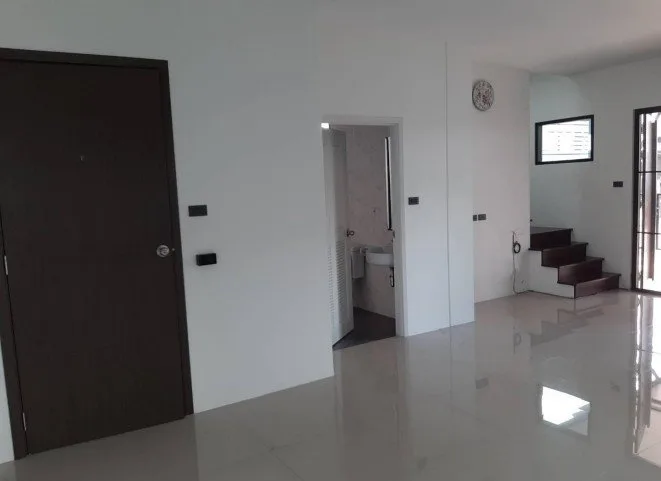 บ้านแฝด โครงการ บ้านฉัตรหลวง 17 ปทุมธานี