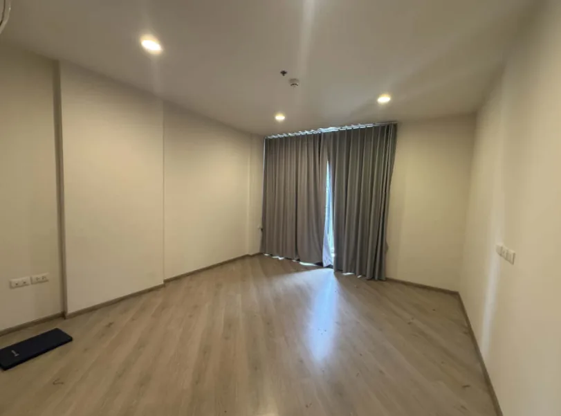 ห้องชุด โครงการ เดอะ เบส สะพานใหม่ กรุงเทพมหานคร