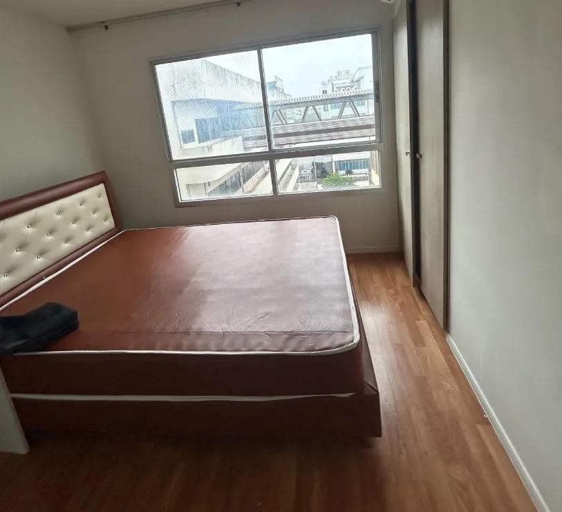 ห้องชุด โครงการ ลุมพินี พาร์ค เพชรเกษม 98 เอ,บี กรุงเทพมหานคร