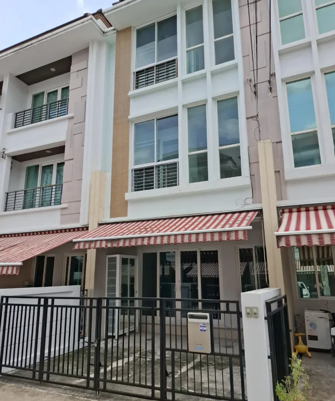 ทาวน์เฮ้าส์ โครงการ บ้านกลางเมือง S-Sense พระราม9 กรุงเทพมหานคร