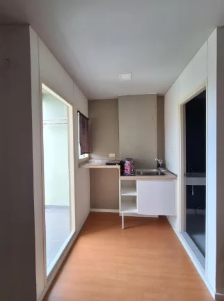 ห้องชุด โครงการ ลุมพินี คอนโดทาวน์ ร่มเกล้า-สุวรรณภูมิ กรุงเทพมหานคร